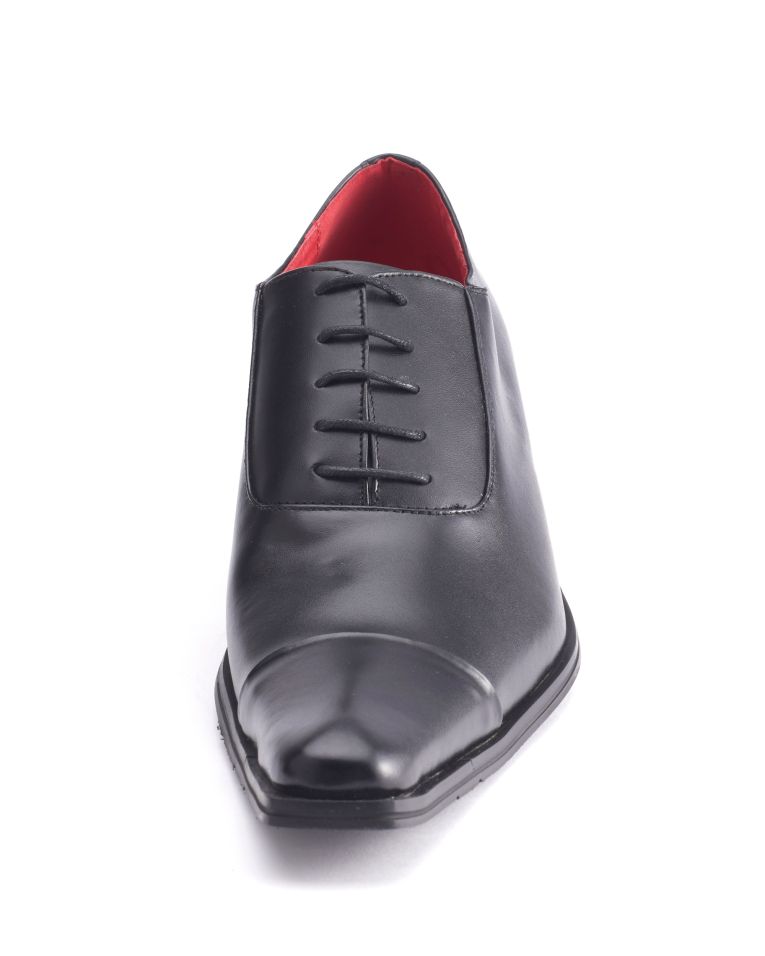 Zota Black Leather Pointed Cap Toe Shoe